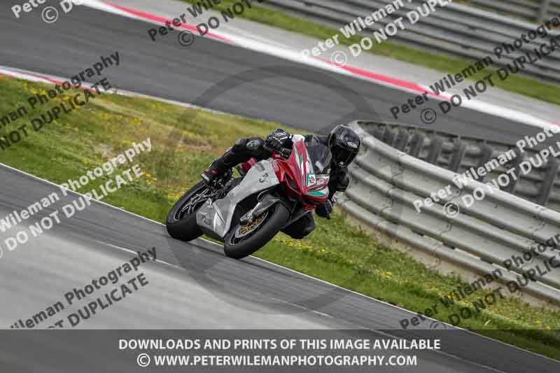 cadwell no limits trackday;cadwell park;cadwell park photographs;cadwell trackday photographs;enduro digital images;event digital images;eventdigitalimages;navarra;no limits trackdays;peter wileman photography;racing digital images;trackday digital images;trackday photos